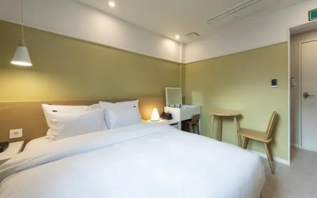 בוסאן Hotel Yaja Gwangalli 0*,  קוריאה הדרומית