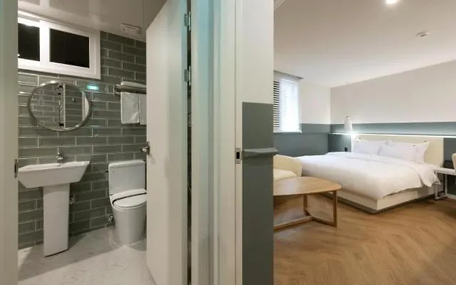 בוסאן Hotel Yaja Gwangalli 0*,  קוריאה הדרומית